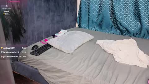 pretty_peshy online show from May 21, 2026, 8:21 am