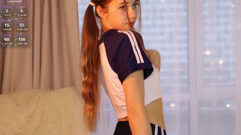 Snapshot of pretty_princess_elina chatting on January 24, 2025, 1:36 pm Elina online show from January 24, 2025, 1:36 pm