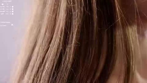 Snapshot of pretty_princess_elina chatting on November 5, 2025, 9:42 am Elina online show from November 5, 2025, 9:42 am