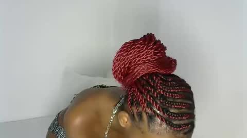 Snapshot of pretty_queennie chatting on December 16, 2025, 11:26 am Pretty doll online show from December 16, 2025, 11:26 am