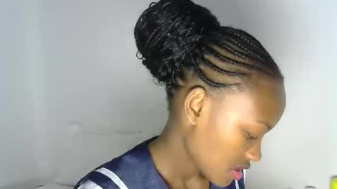 Snapshot of pretty_queennie chatting on January 18, 2026, 11:25 am Pretty doll online show from January 18, 2026, 11:25 am