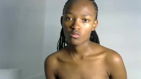 Snapshot of pretty_queennie chatting on March 20, 2026, 8:08 am Pretty doll online show from March 20, 2026, 8:08 am