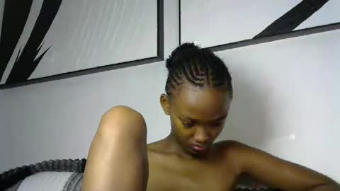 Snapshot of pretty_queennie chatting on March 31, 2026, 7:03 pm Pretty doll online show from March 31, 2026, 7:03 pm