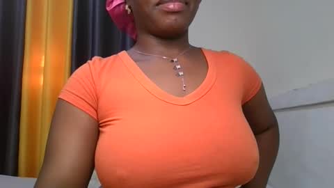 pretty_shila online show from November 23, 2025, 2:39 pm