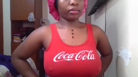 Snapshot of pretty_shila chatting on April 29, 2026, 9:43 pm pretty_shila online show from April 29, 2026, 9:43 pm
