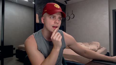 Snapshot of pretty_sweety chatting on January 8, 2025, 3:29 am Justin online show from January 8, 2025, 3:29 am