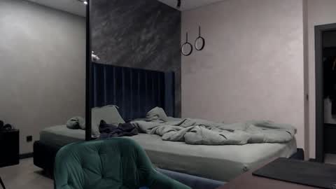 Snapshot of pretty_sweety chatting on November 22, 2025, 5:01 pm Justin online show from November 22, 2025, 5:01 pm