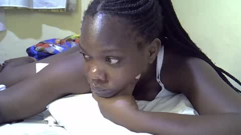 pretty_tiffany7 online show from April 15, 2026, 4:25 pm