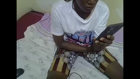 Snapshot of prettyalma chatting on January 2, 2025, 1:40 pm prettyalma online show from January 2, 2025, 1:40 pm