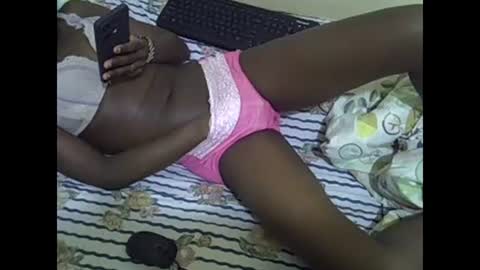 Snapshot of prettyalma chatting on January 15, 2025, 6:08 pm prettyalma online show from January 15, 2025, 6:08 pm