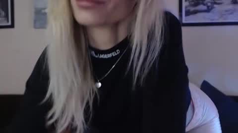 Snapshot of prettyalmaa chatting on February 25, 2025, 5:47 pm Alma online show from February 25, 2025, 5:47 pm