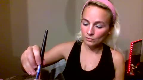 Snapshot of prettybabypetite chatting on January 11, 2026, 1:54 am Missy Jack online show from January 11, 2026, 1:54 am