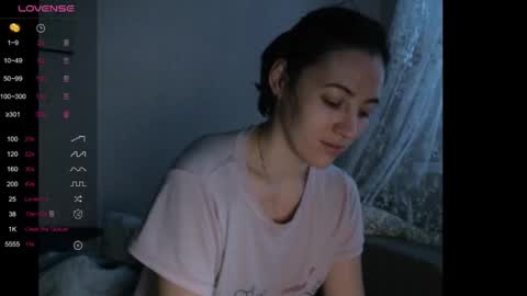 Snapshot of prettybella_7 chatting on December 16, 2024, 4:55 am Bella online show from December 16, 2024, 4:55 am