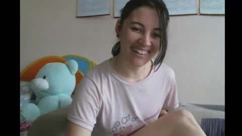 Snapshot of prettybella_7 chatting on January 30, 2025, 11:33 am Bella online show from January 30, 2025, 11:33 am