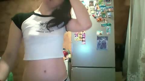 Bella online show from April 11, 2026, 11:09 pm