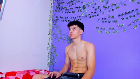 Enzo  Denis online show from February 7, 2025, 7:17 pm