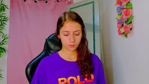 Snapshot of prettybunnies08 chatting on February 25, 2026, 1:26 am Enzo Denis online show from February 25, 2026, 1:26 am