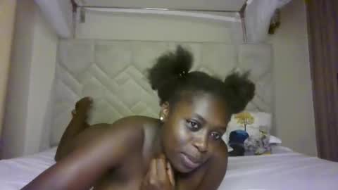 prettydulce online show from June 8, 2026, 3:45 pm