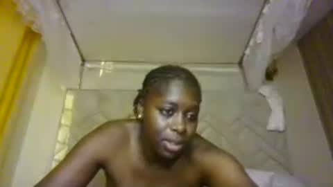 prettydulce online show from July 4, 2026, 3:07 pm