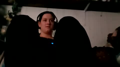 Snapshot of prettyestrella chatting on March 10, 2026, 3:44 am Pretty Estrella online show from March 10, 2026, 3:44 am