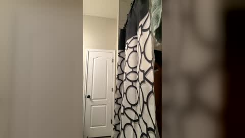 Snapshot of prettyfacefemale chatting on February 11, 2026, 7:46 am prettyfacefemale online show from February 11, 2026, 7:46 am