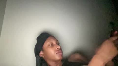 Snapshot of prettyfacefemale chatting on February 13, 2026, 7:37 am prettyfacefemale online show from February 13, 2026, 7:37 am