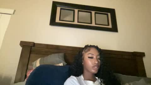 prettyfacefemale online show from March 10, 2026, 6:29 am