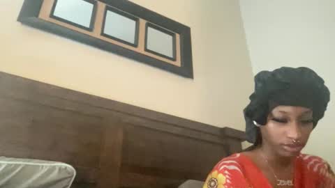 prettyfacefemale online show from June 13, 2026, 7:56 pm