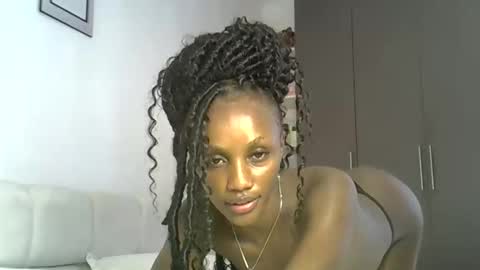 Snapshot of prettygee21 chatting on February 20, 2026, 9:43 am Pretty darkskin doll online show from February 20, 2026, 9:43 am