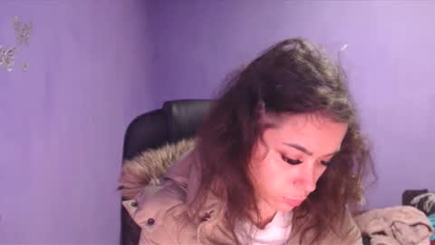 Snapshot of prettyjulliette chatting on December 21, 2024, 1:53 pm prettyjulliette online show from December 21, 2024, 1:53 pm