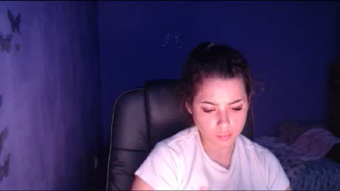 Snapshot of prettyjulliette chatting on January 21, 2025, 2:05 pm prettyjulliette online show from January 21, 2025, 2:05 pm