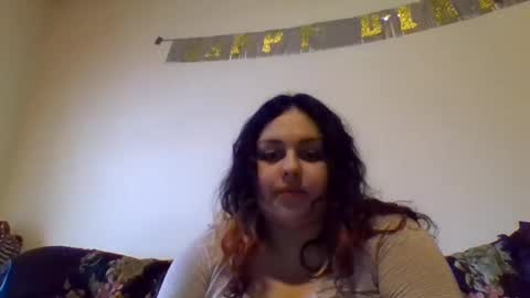 Snapshot of prettylillyy02 chatting on February 21, 2025, 3:21 pm lilly333 online show from February 21, 2025, 3:21 pm