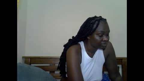 LILIAN online show from May 26, 2026, 12:17 am