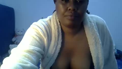 Snapshot of prettymel1 chatting on March 23, 2026, 8:13 pm prettymel1 online show from March 23, 2026, 8:13 pm