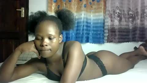 Snapshot of prettymelly_ chatting on January 31, 2025, 6:47 pm Melly online show from January 31, 2025, 6:47 pm