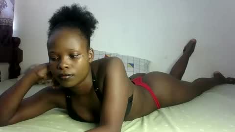 Snapshot of prettymelly_ chatting on February 8, 2025, 11:01 am Melly online show from February 8, 2025, 11:01 am