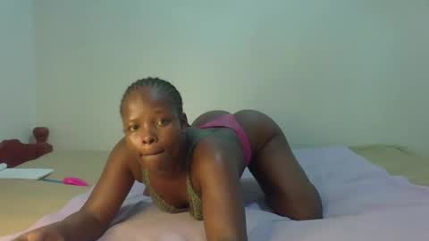 Snapshot of prettymelly_ chatting on April 27, 2026, 11:08 am Melly online show from April 27, 2026, 11:08 am