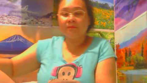 Snapshot of prettynhing chatting on November 29, 2025, 4:04 am Nhing online show from November 29, 2025, 4:04 am