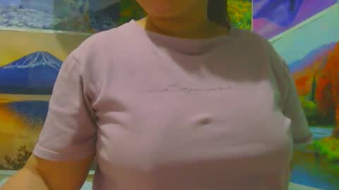 Snapshot of prettynhing chatting on November 29, 2025, 4:43 pm Nhing online show from November 29, 2025, 4:43 pm