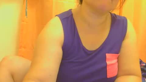 Snapshot of prettynhing chatting on December 19, 2025, 3:41 pm Nhing online show from December 19, 2025, 3:41 pm