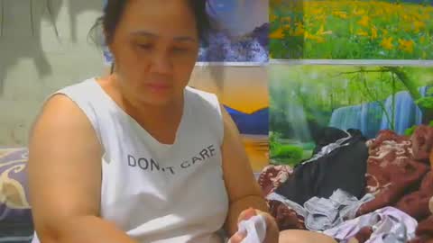 Snapshot of prettynhing chatting on January 8, 2026, 1:02 pm Nhing online show from January 8, 2026, 1:02 pm