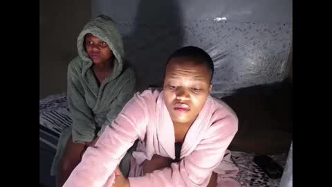 prettynyash online show from May 12, 2026, 12:52 am