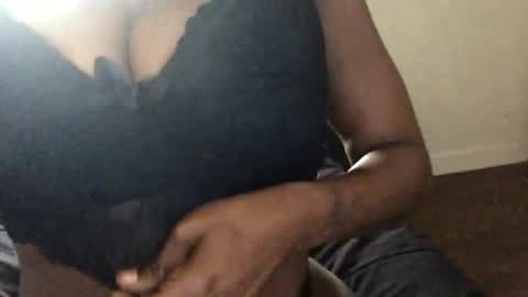 Snapshot of prettypinkpussy615 chatting on November 25, 2025, 8:09 pm prettypinkpussy615 online show from November 25, 2025, 8:09 pm