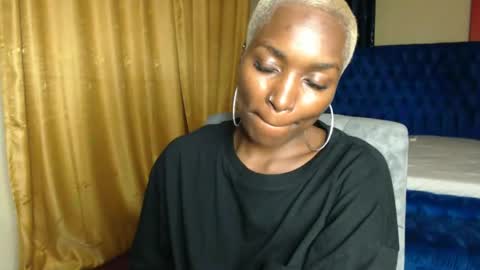 Snapshot of prettyquee chatting on December 23, 2024, 6:05 pm sasha online show from December 23, 2024, 6:05 pm