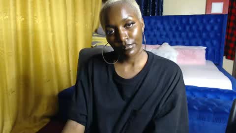 Snapshot of prettyquee chatting on January 17, 2025, 7:27 pm sasha online show from January 17, 2025, 7:27 pm