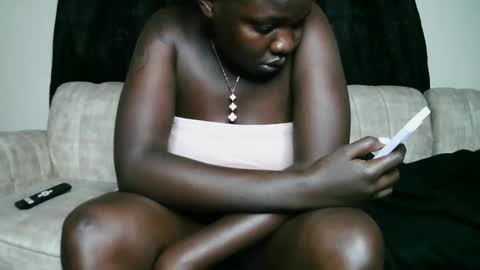 prettyreen online show from March 2, 2025, 1:49 pm