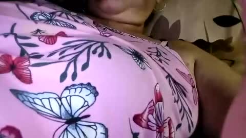 prettyrose01 online show from January 2, 2025, 11:31 am