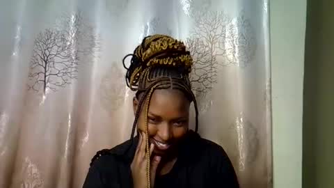 prettyshasha_ online show from September 22, 2025, 5:48 pm