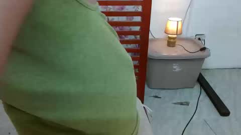 SHIELA MAE online show from September 23, 2025, 11:57 am