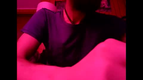 prettysolid7 online show from November 16, 2025, 11:49 am